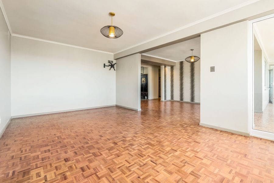 To Let 2 Bedroom Property for Rent in Sea Point Western Cape